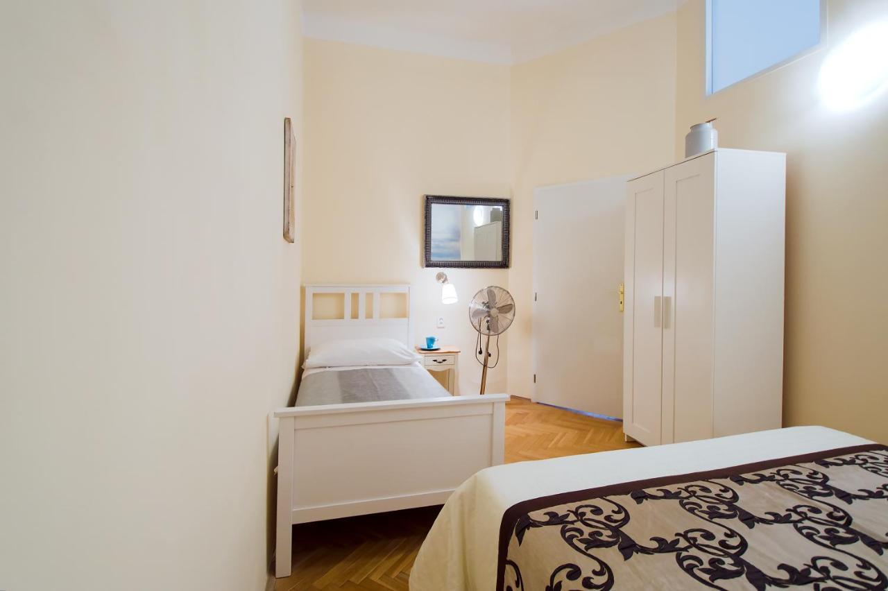 City Center Apartment Legerova Прага Экстерьер фото