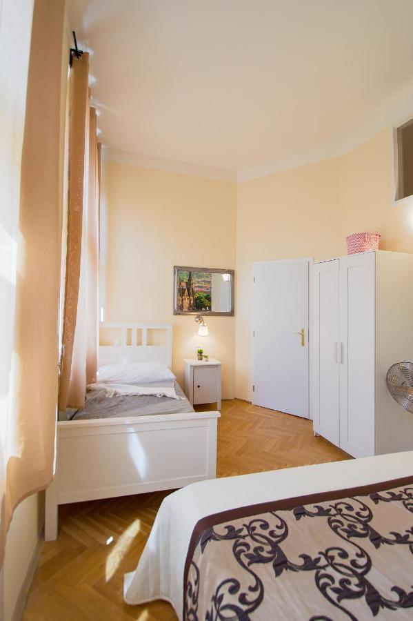 City Center Apartment Legerova Прага Экстерьер фото